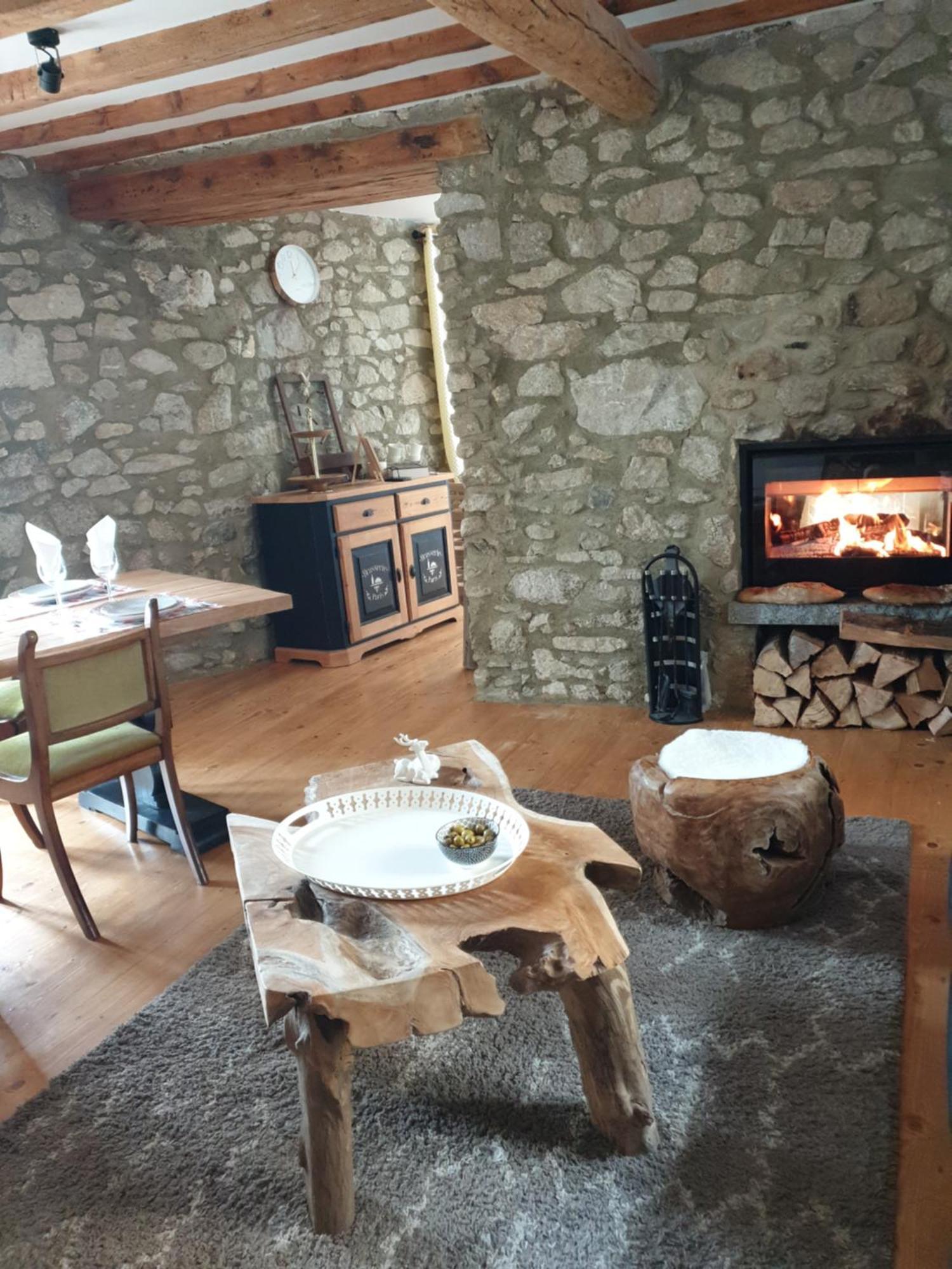 La Petite Chapelle Hotell Font-Romeu-Odeillo-Via Eksteriør bilde