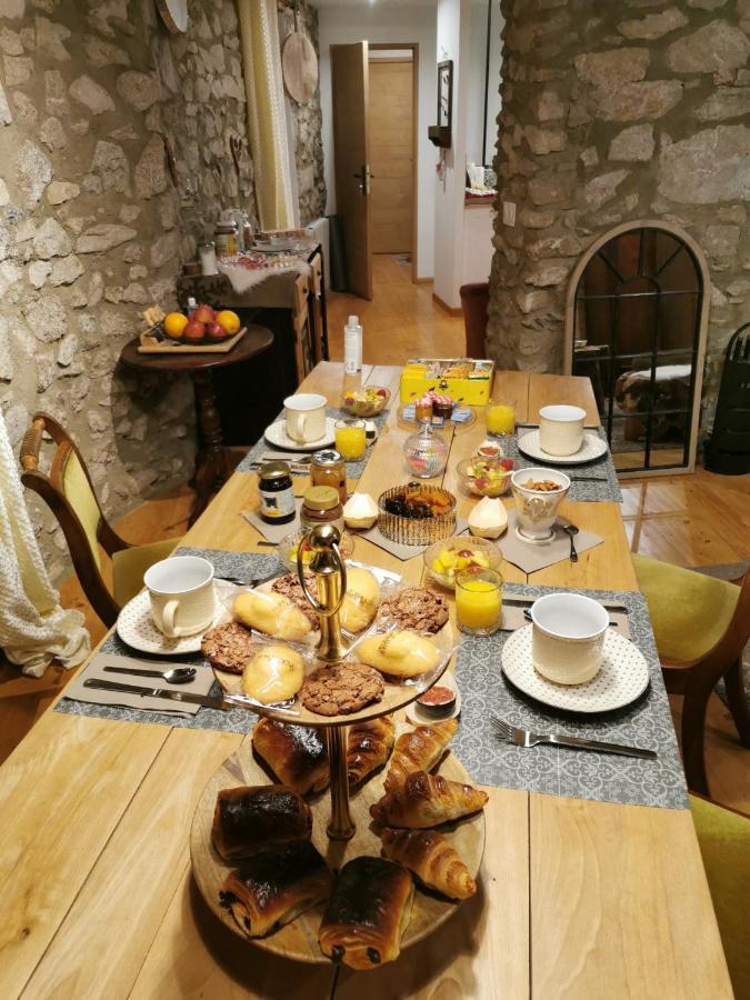 La Petite Chapelle Hotell Font-Romeu-Odeillo-Via Eksteriør bilde